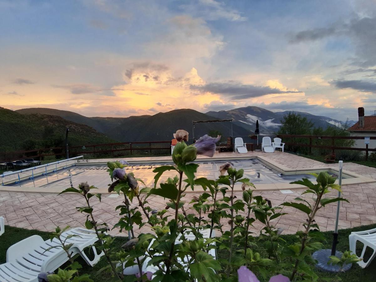 Agriturismo Tre Monti Meggiano Exterior foto